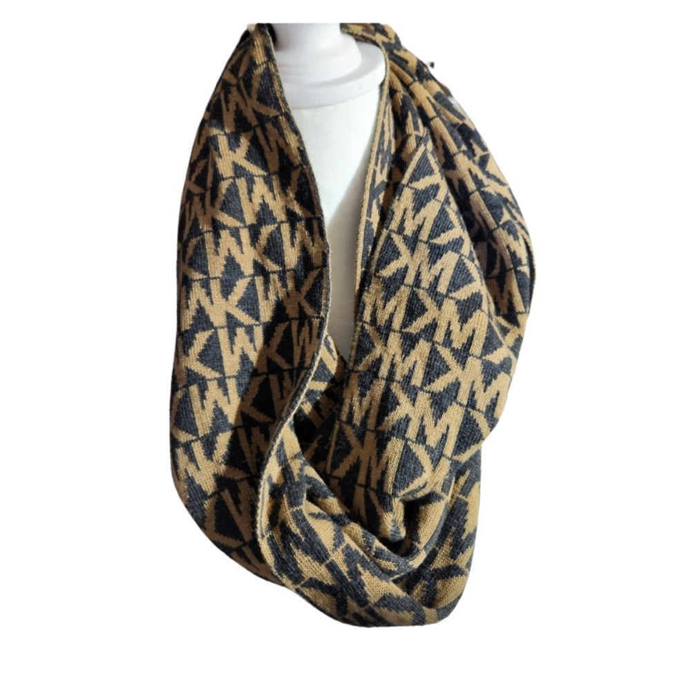 Michael Kors Infinity Scarf Euc - image 1